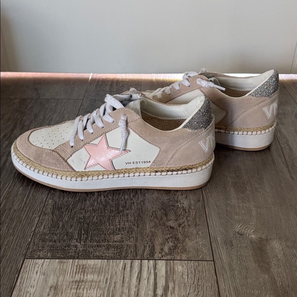 Vintage Havana Cream and White Women's Sneakers